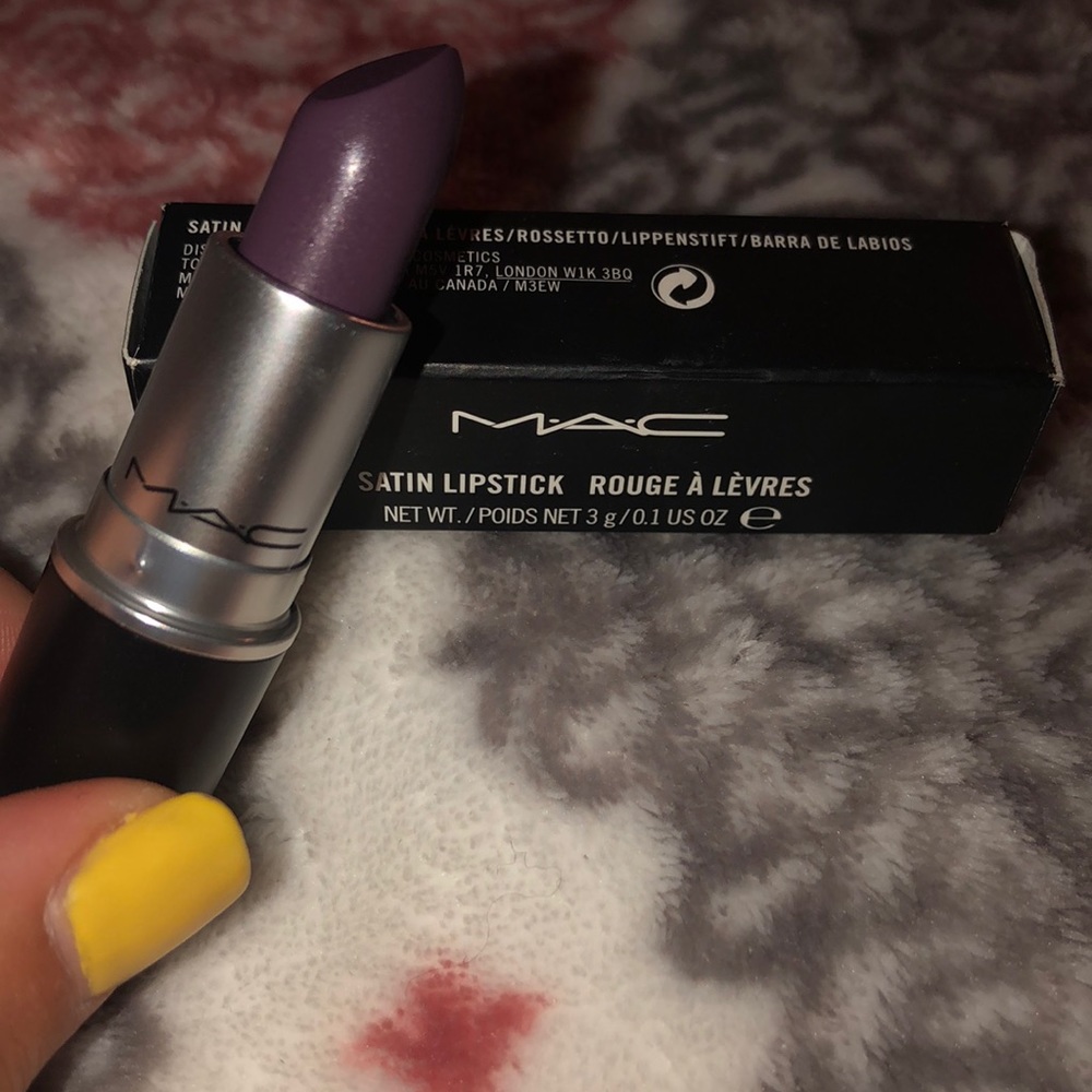 Mac lipstick